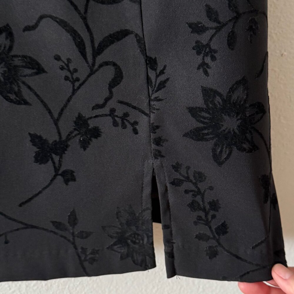 Be Smart Black Velvet Floral Mini Dress Size 7/8 - Picture 4 of 7